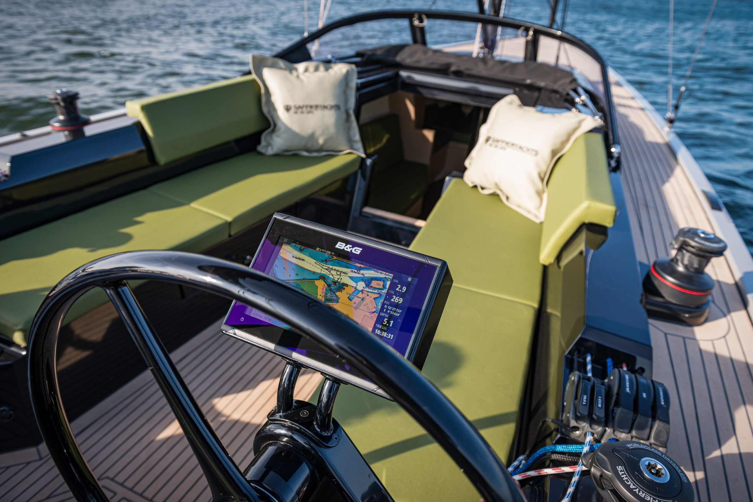 Plug Boats – January 2022′